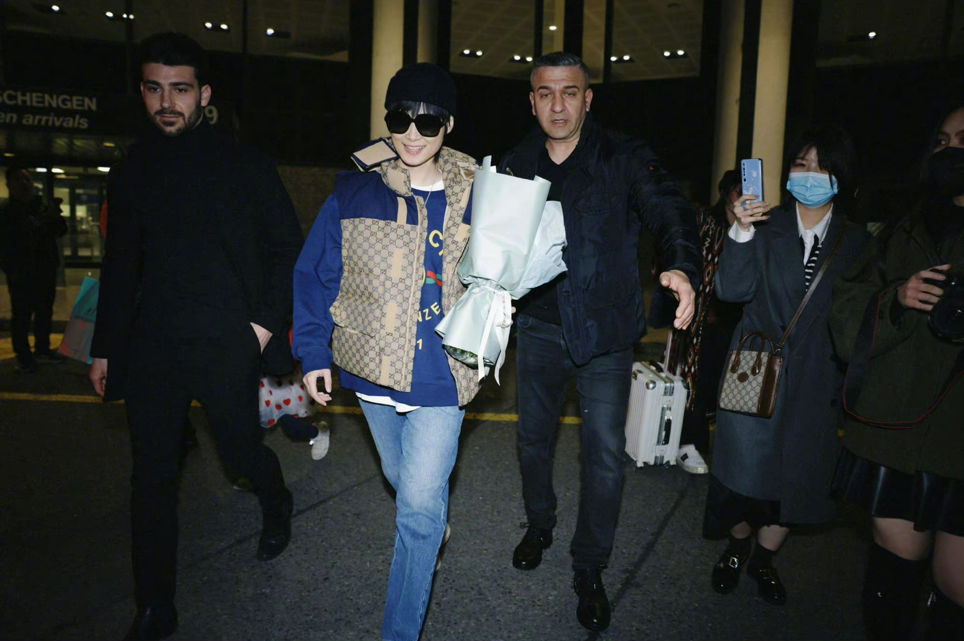 2021gucci古驰时装秀李宇春,赵露思李宇春陈哲远上海古驰活动