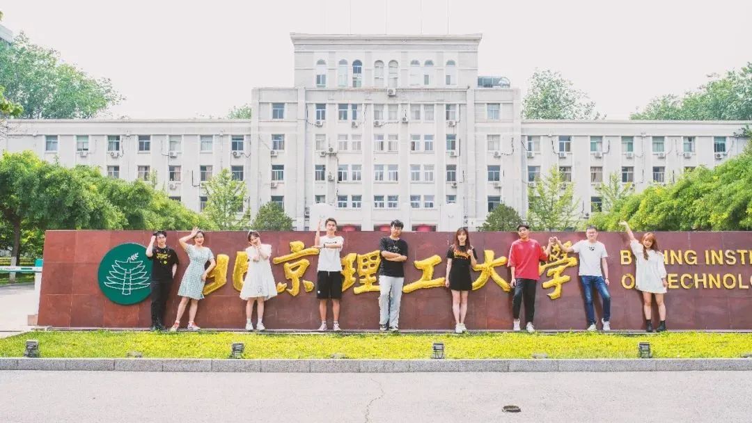 高能电影乘风破浪,最高逼格的毕业照