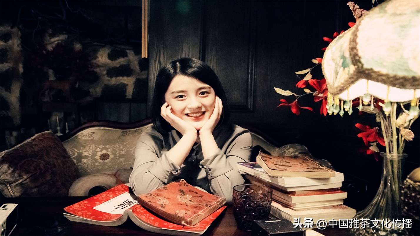 往事越千年人生弹指间意思解释,往事越千年人生弹指间的含义