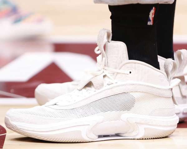 2022全明星战靴,2024年nba全明星名人赛上脚球鞋