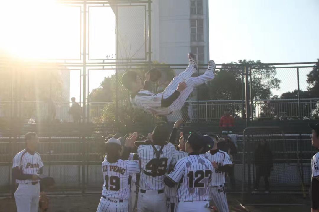 妫掔悆浜虹敓瀹屾暣瑙嗛,妫掔悆浜虹敓