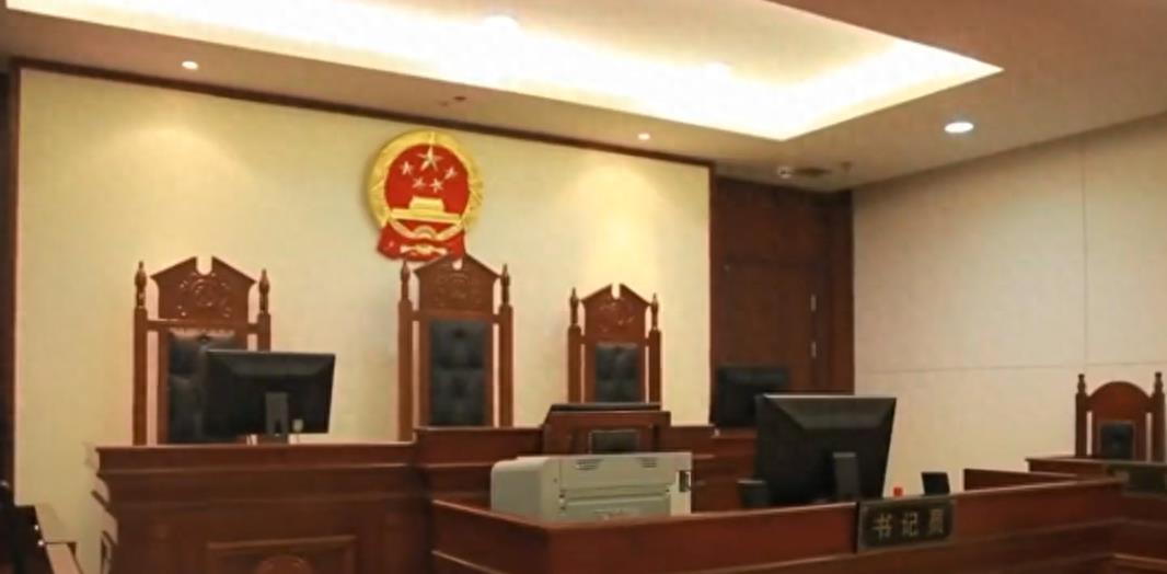 2015年男子64万存款被盗刷，银行称与它无关，法官听后当场重判