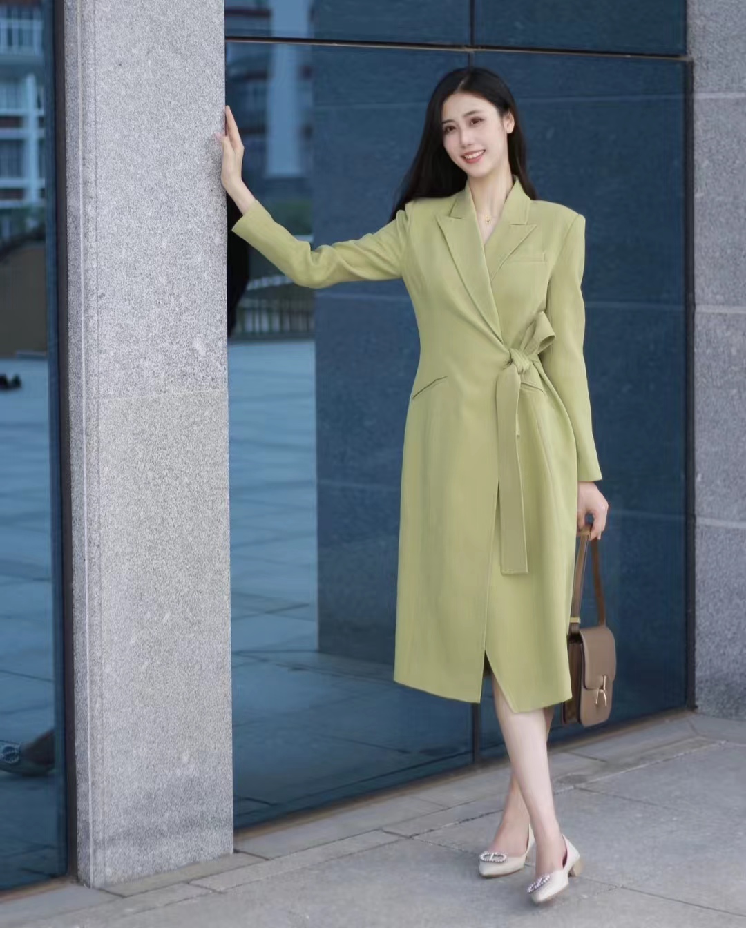 17套非常大气的大衣颜色搭配,穿出大女人高级感