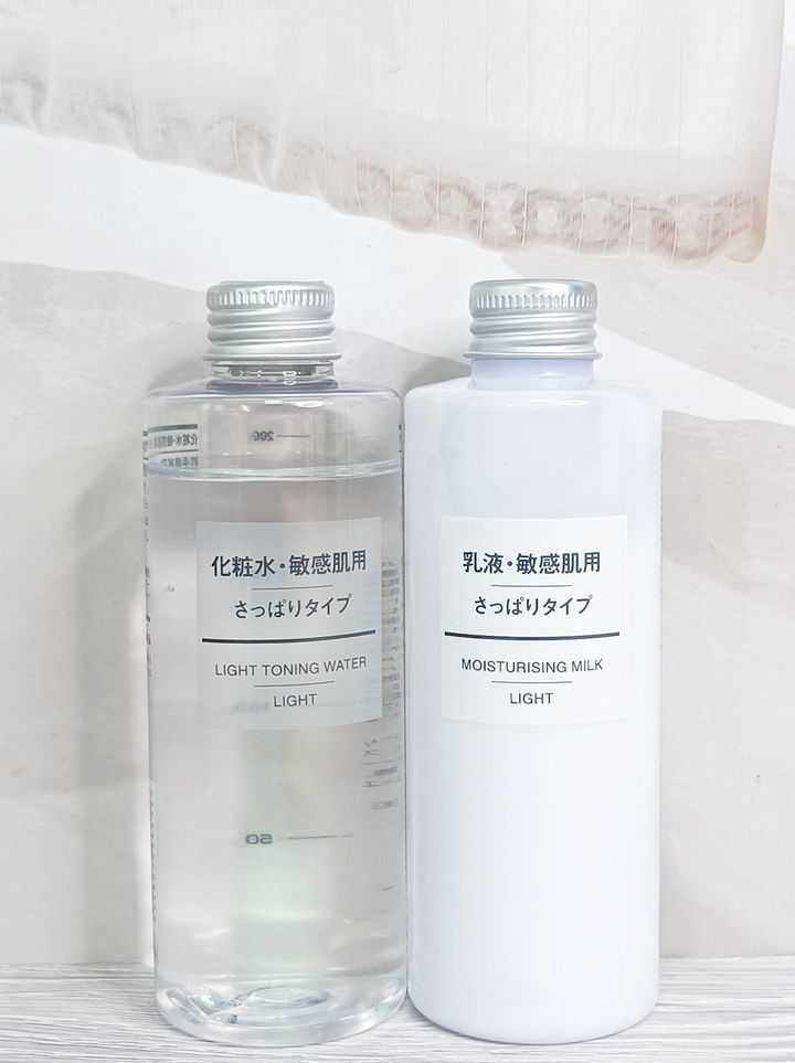 akf水乳和艾遇水乳哪个适合油皮,油皮用溪木源水乳还是943水乳