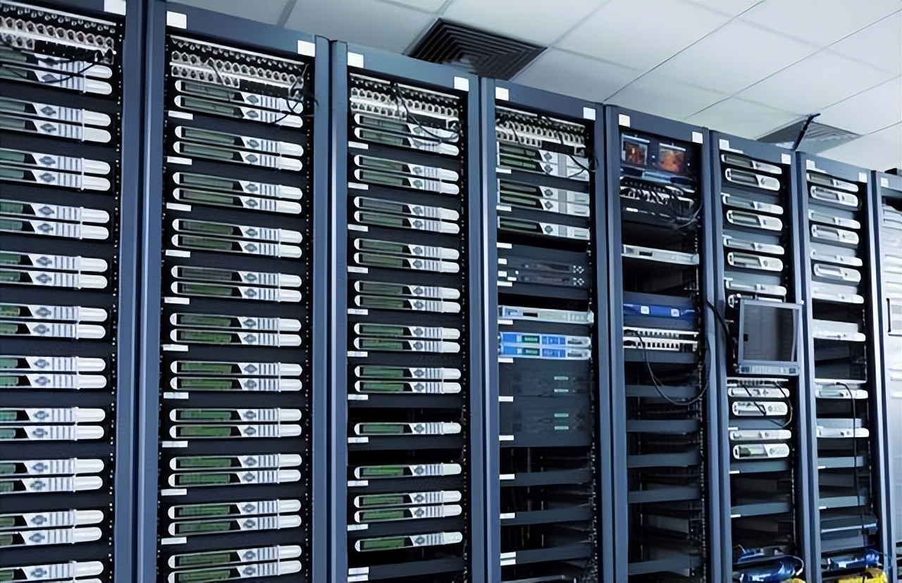 全球13台根服务器，美国10台中国1台没有，若被关闭服务怎么办？