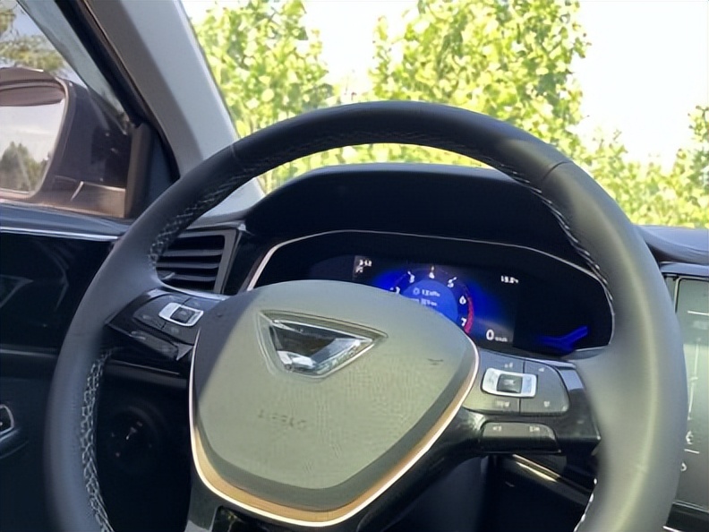 女司机开车技巧新手必看,捷达vs7正确停车方法