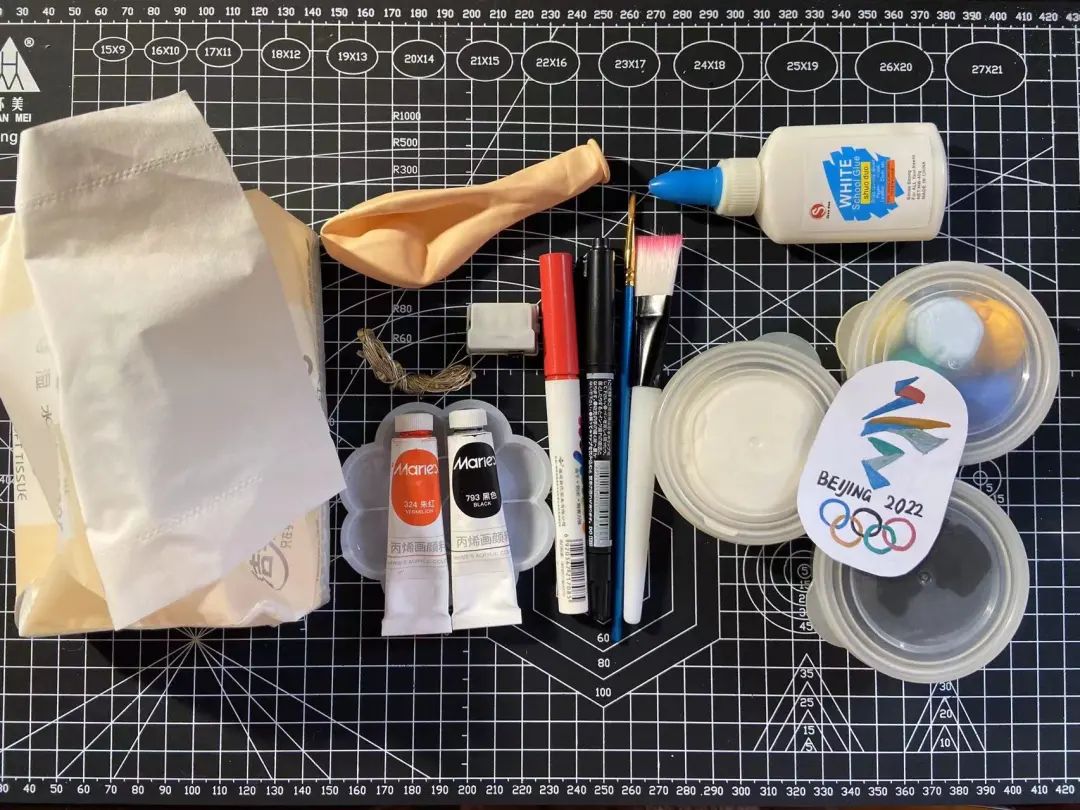 来吧~展示！谁能拒绝花灯版“冰墩墩”“雪容融”