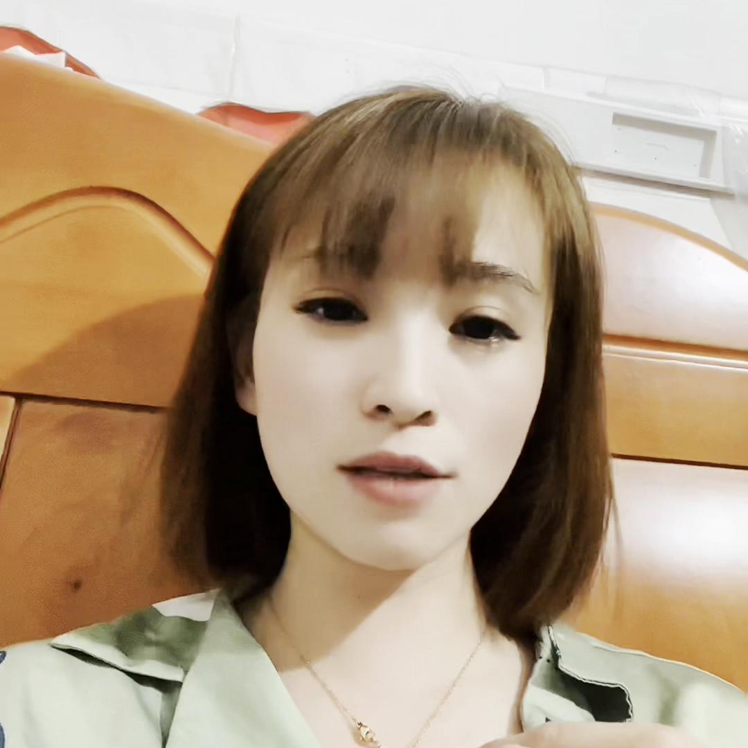 跟着我们公司旅游了好多次，自己和朋友也抱团出去过，这是...