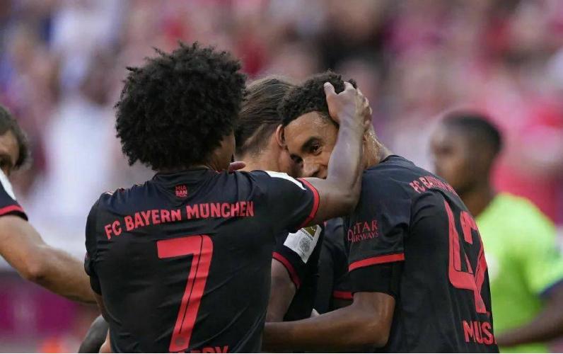 莱万破门穆西亚拉,穆西亚拉助攻莱万