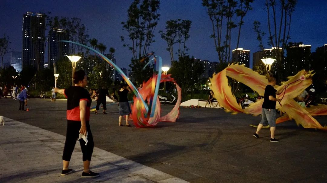 凤凰山，宇宙级草根网红孵化中心