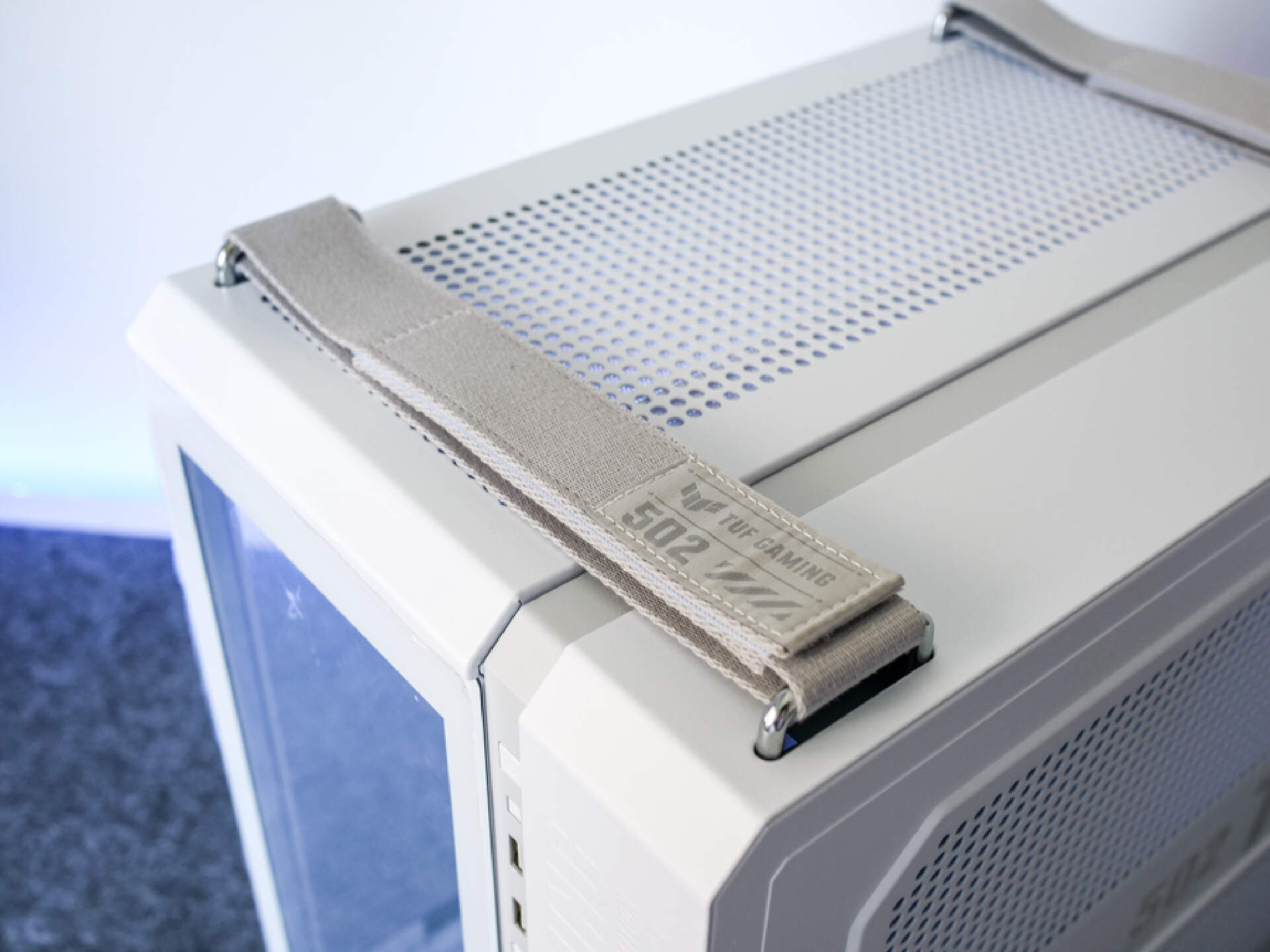 华硕gt502机箱教学,华硕tuf502弹药库机箱装机视频