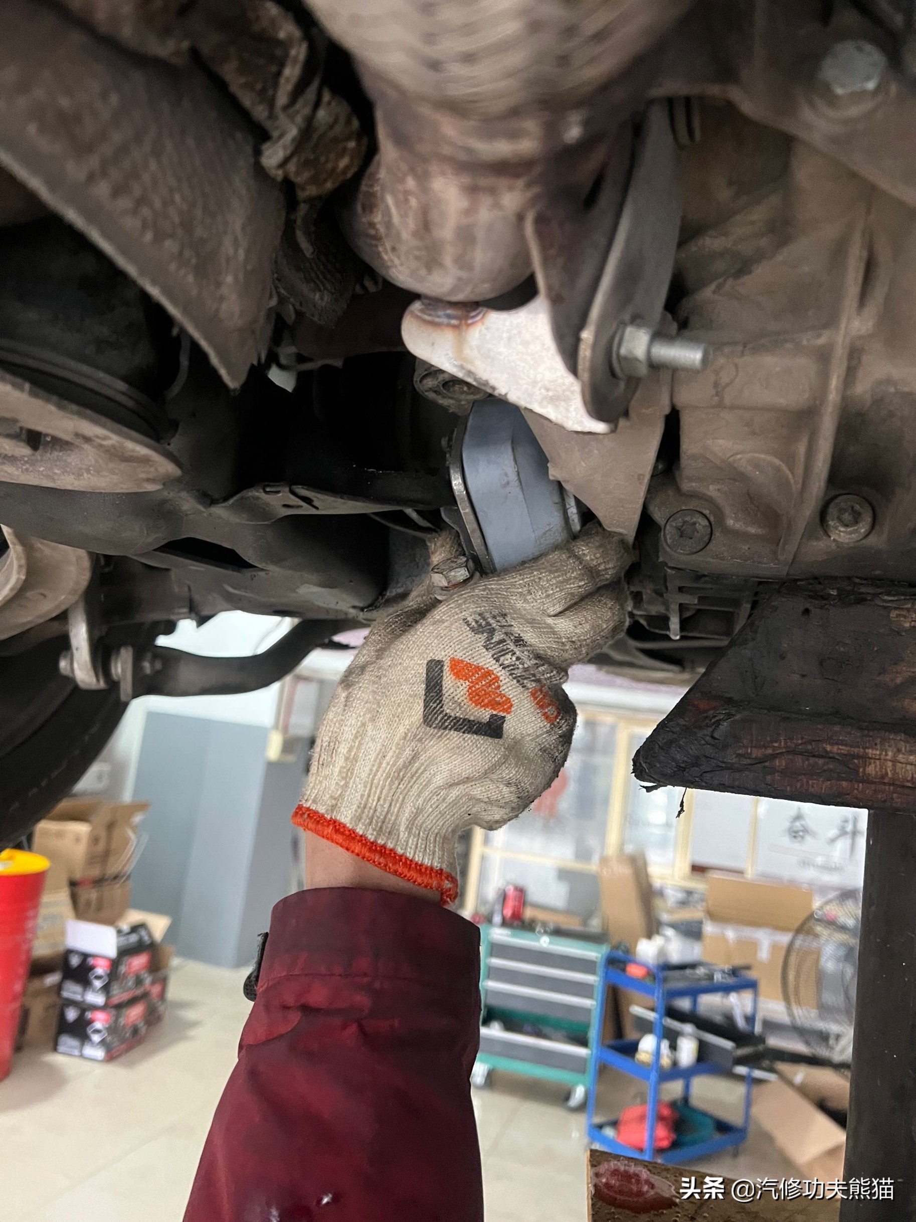 经济下行要不要换一般的车,经济下行要不要换奔驰