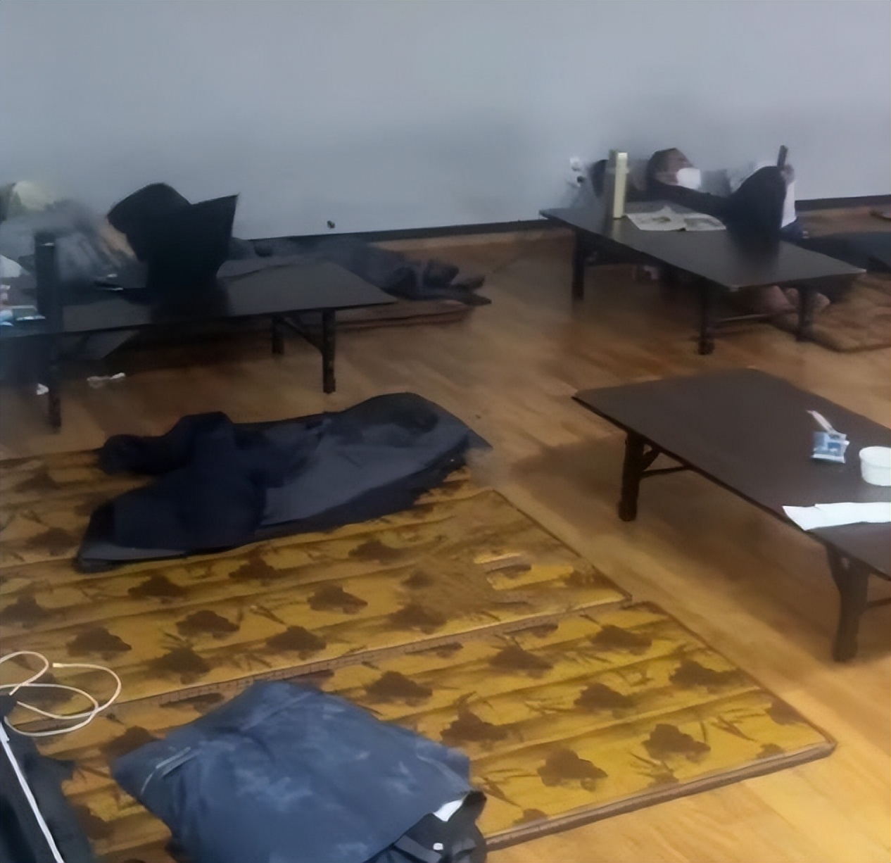 韩国机场中国游客要做核酸吗,机场给韩国乘客挂白牌