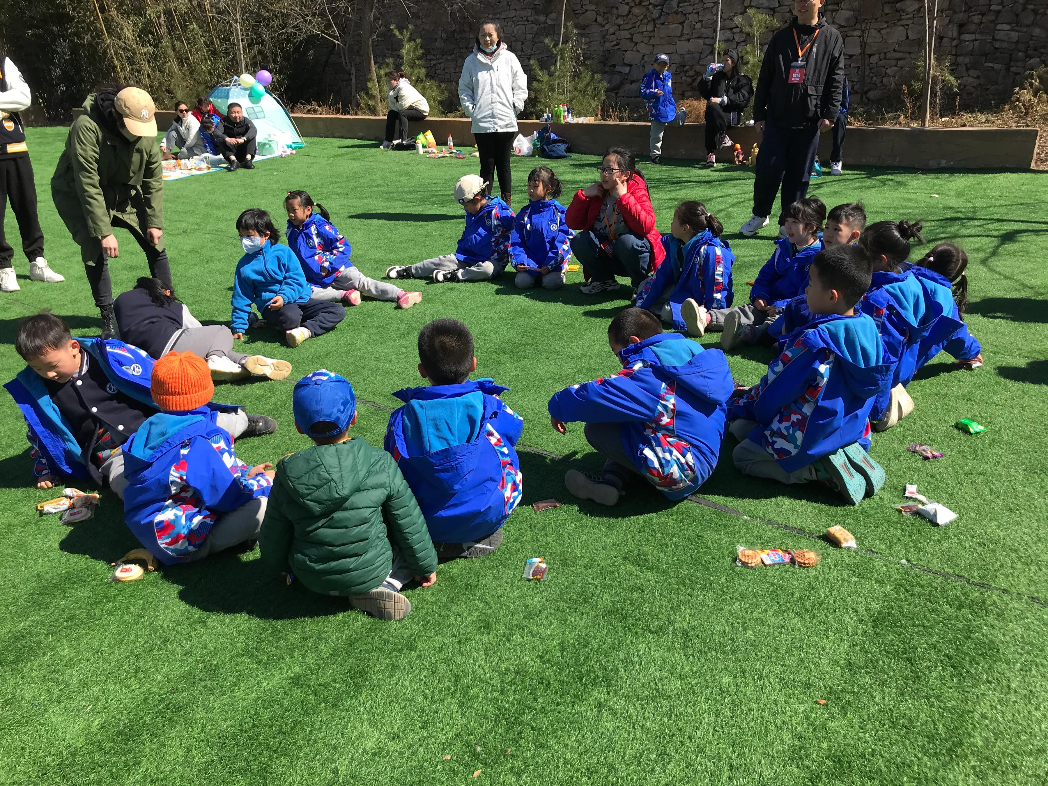 种下一棵希望的幼苗，交换出无限的快乐与成长