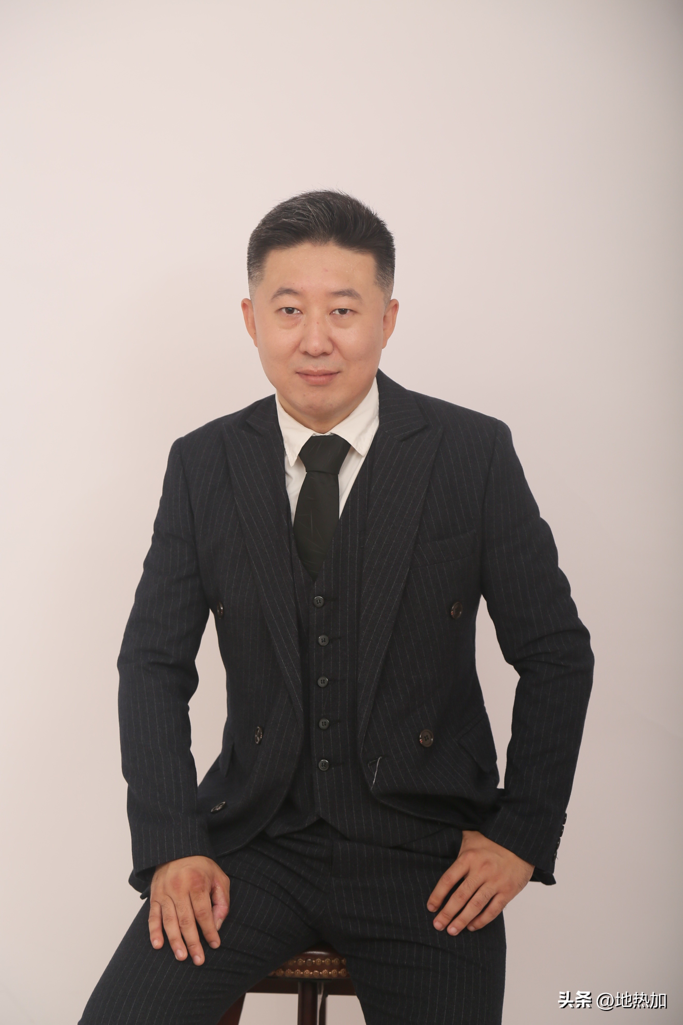 华清荣益王小健：期待豹变