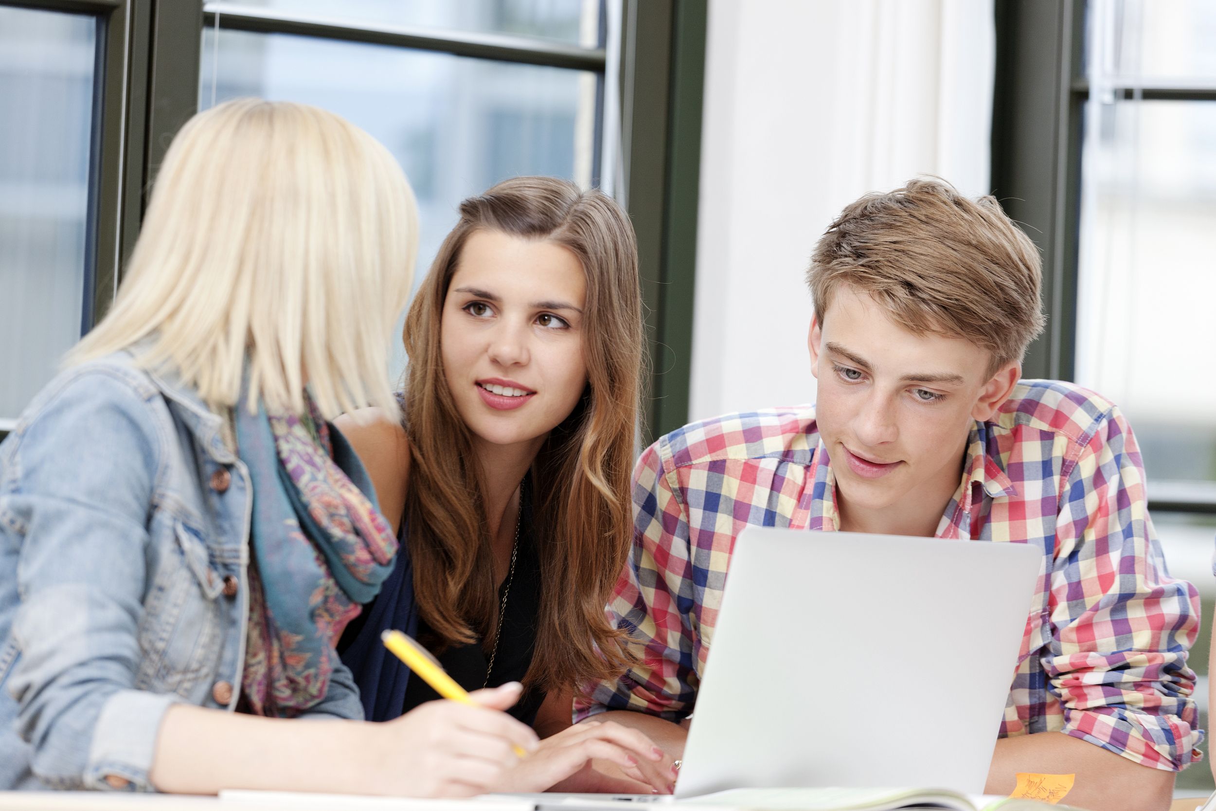 亚马逊2018销售,亚马逊中国2018年销售数据