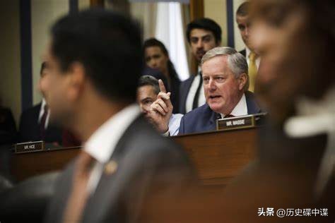 搅黄法国军售订单，还让俄罗斯赚了9亿，美国良心发现了？