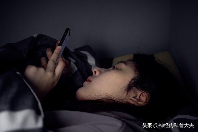 晨起口干口苦口臭是什么原因引起,晨起口苦口干口臭是怎么回事