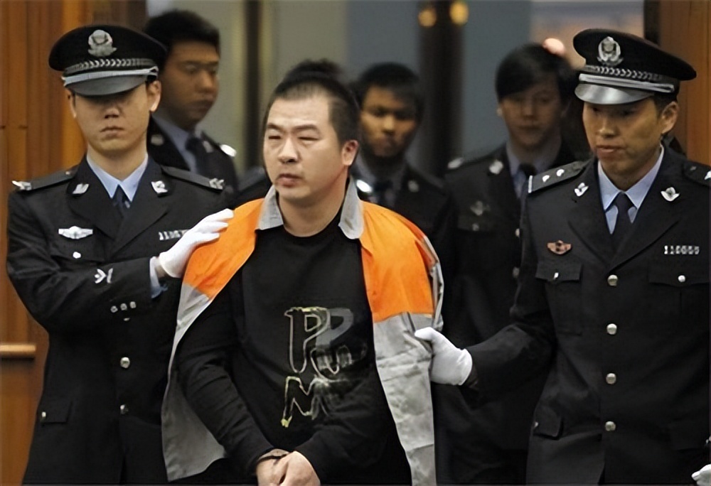 李磊一家六口灭门案真实原因,李磊一家六口灭门案宣判