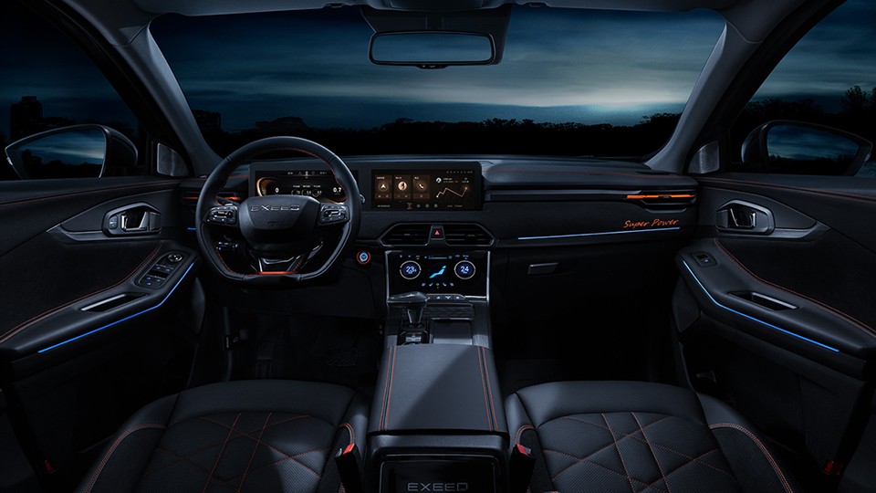 瑞虎8plus2.0t和星途凌云400t哪个好,星途凌云s为什么是中型suv