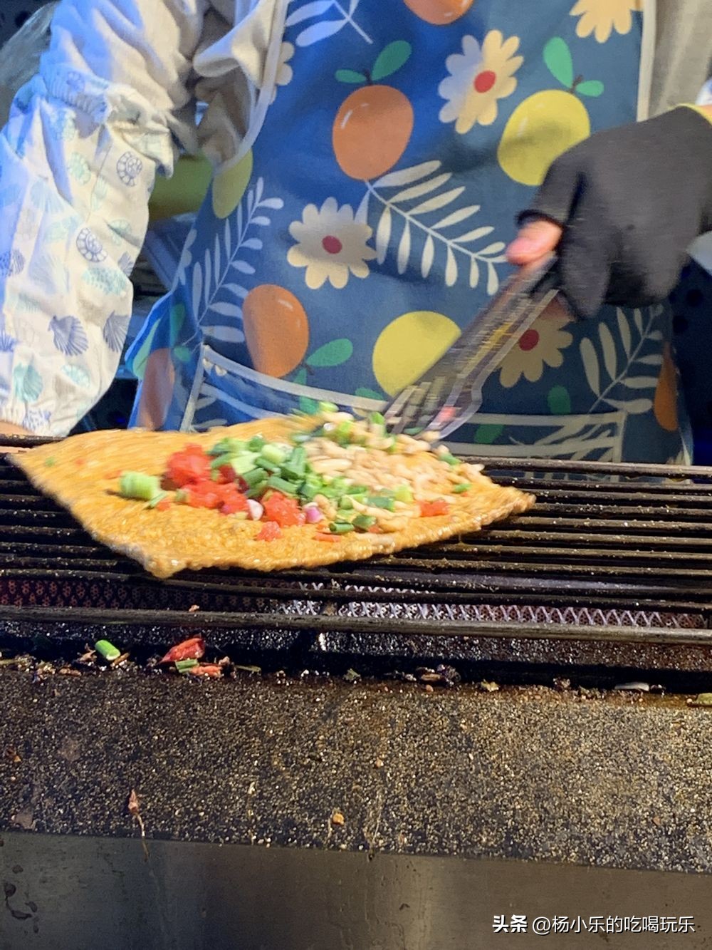 重庆民心佳园人山人海,重庆民心佳园夜市回归“顶流”