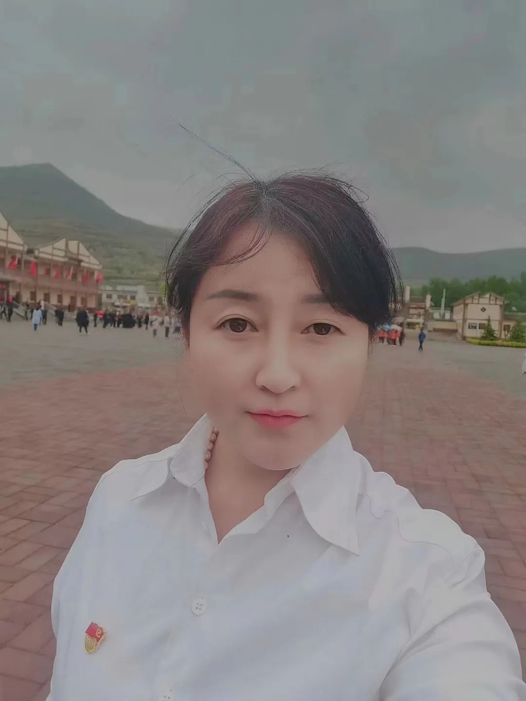 【甘南州直机关“庆七一、迎州庆”】州委办公室深入开展“守初心、强*党**性、勇担当、创一流”主题*党**日活动