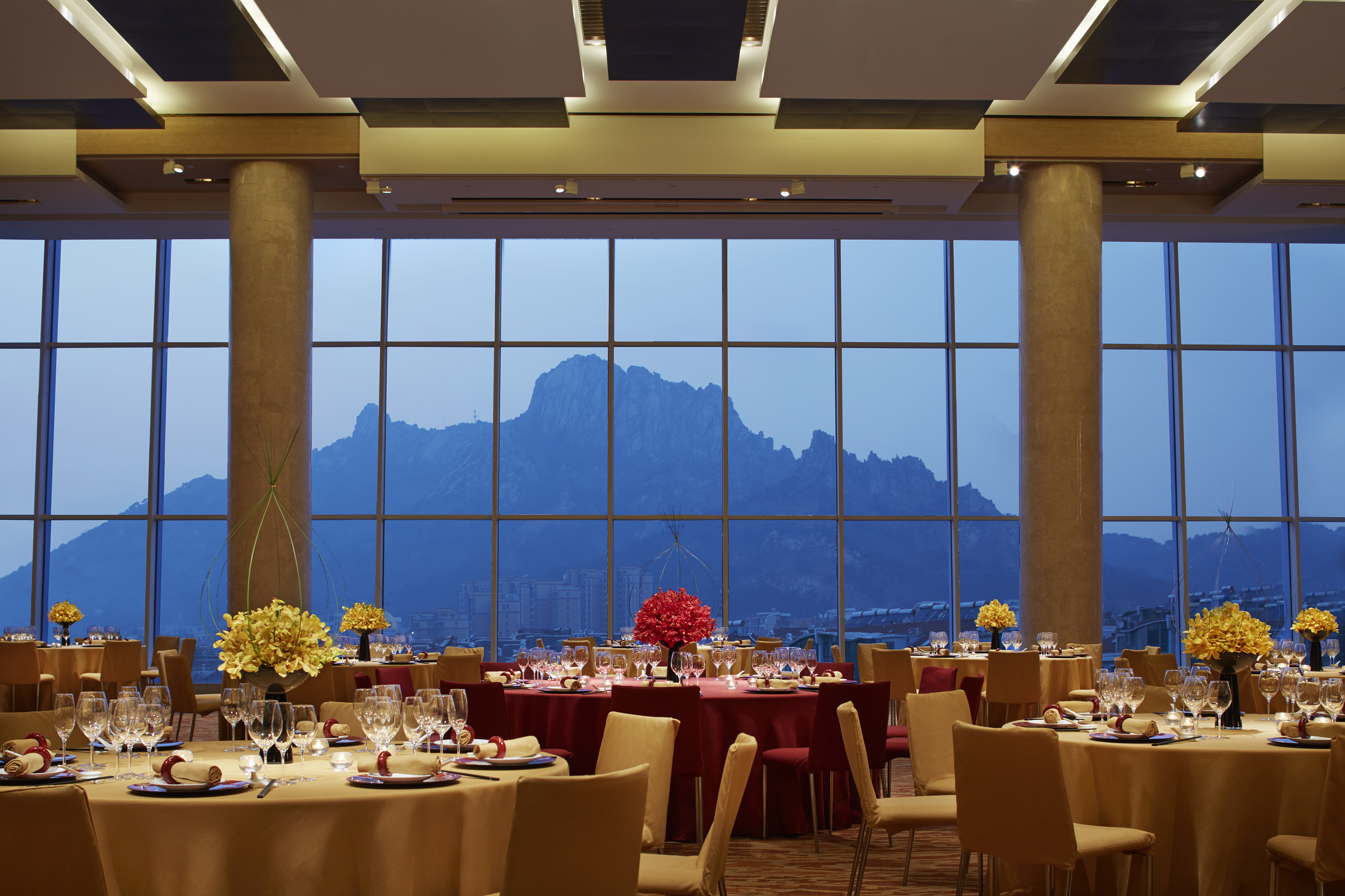 一到节假日酒店就翻倍涨，是不是太黑了？