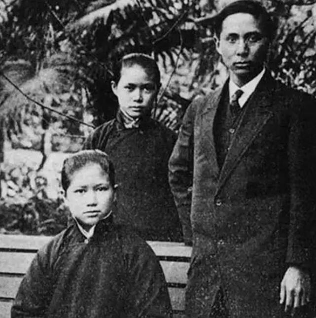 孙中山女儿晚年生活凄惨,拒蒋介石帮助后给*小平邓**写信:希望照顾