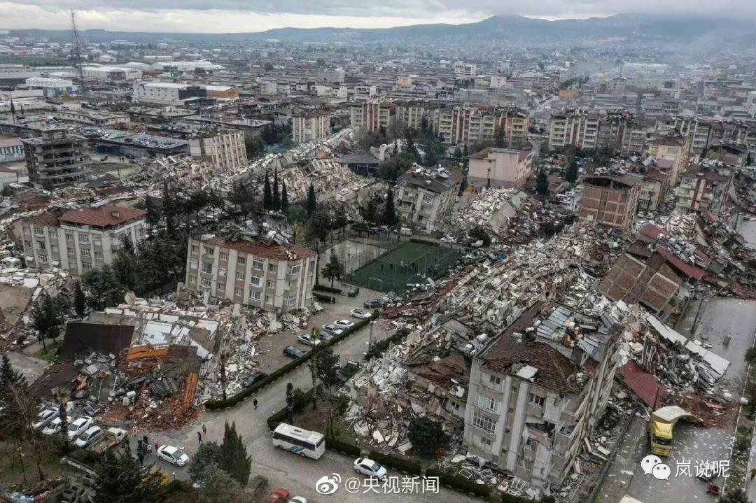 土耳其地震被抱出来的婴儿,土耳其地震奇迹婴儿