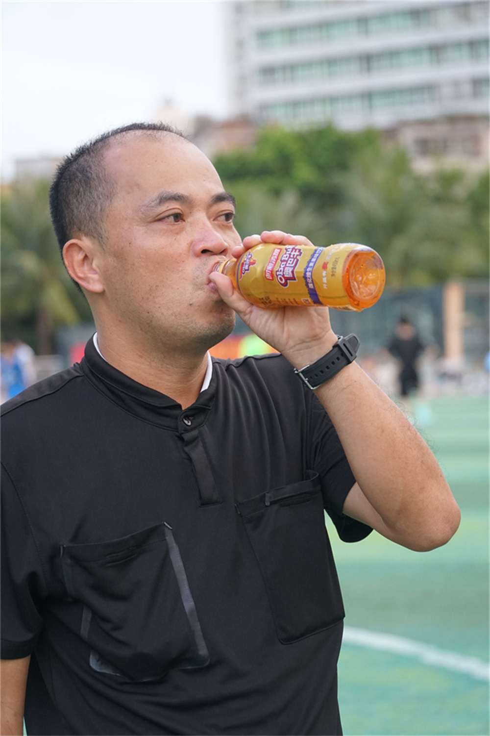 多年赞助高校杯足球联赛时刻清醒奥巴牛发力体育营销