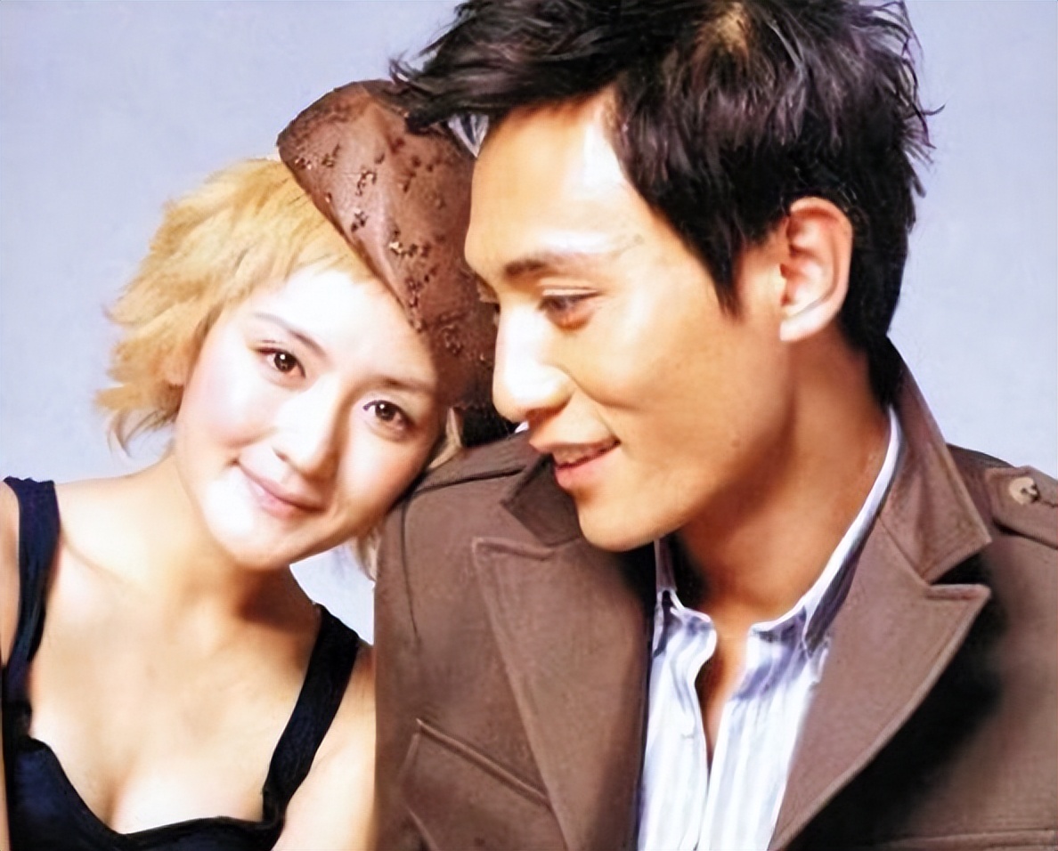 嗑着瓜子领了华表奖，走出谢娜的阴影，这一次刘烨没有遗憾了！