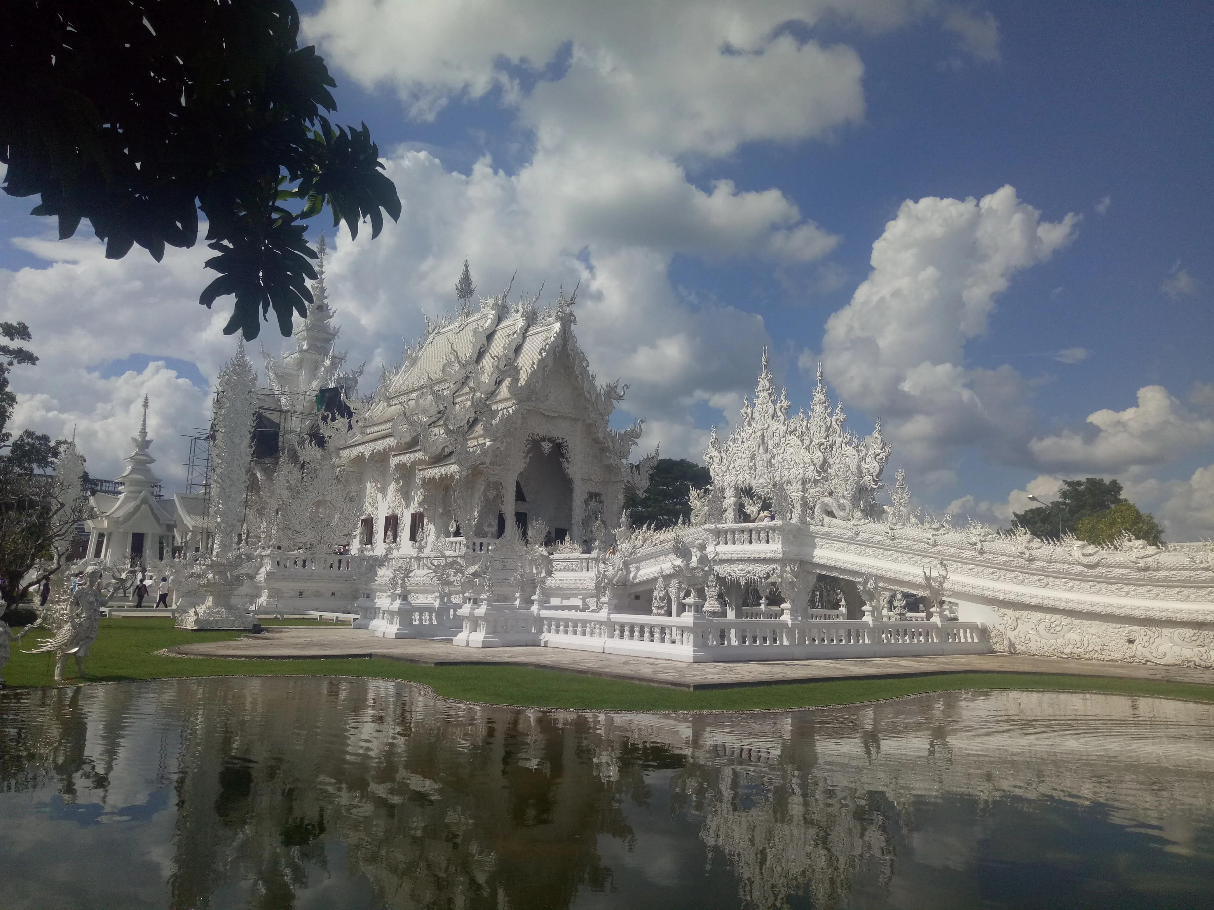 小城的故事总是那么多,小城的故事