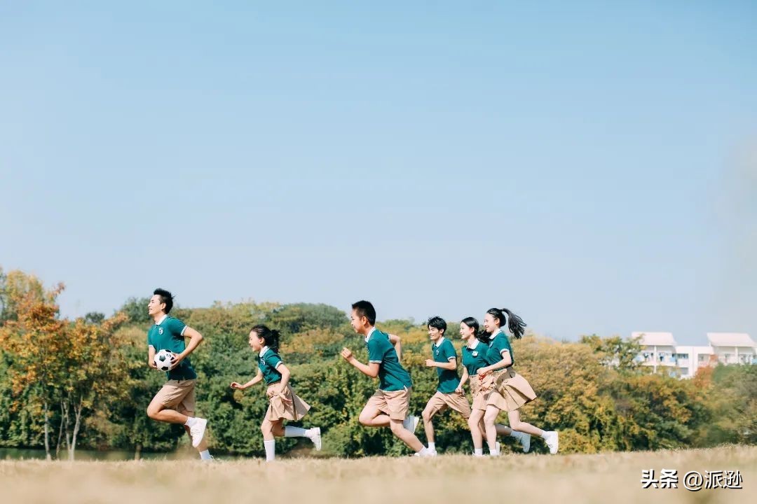 毕业季还记得你的大学时光吗,很怀念穿校服的日子