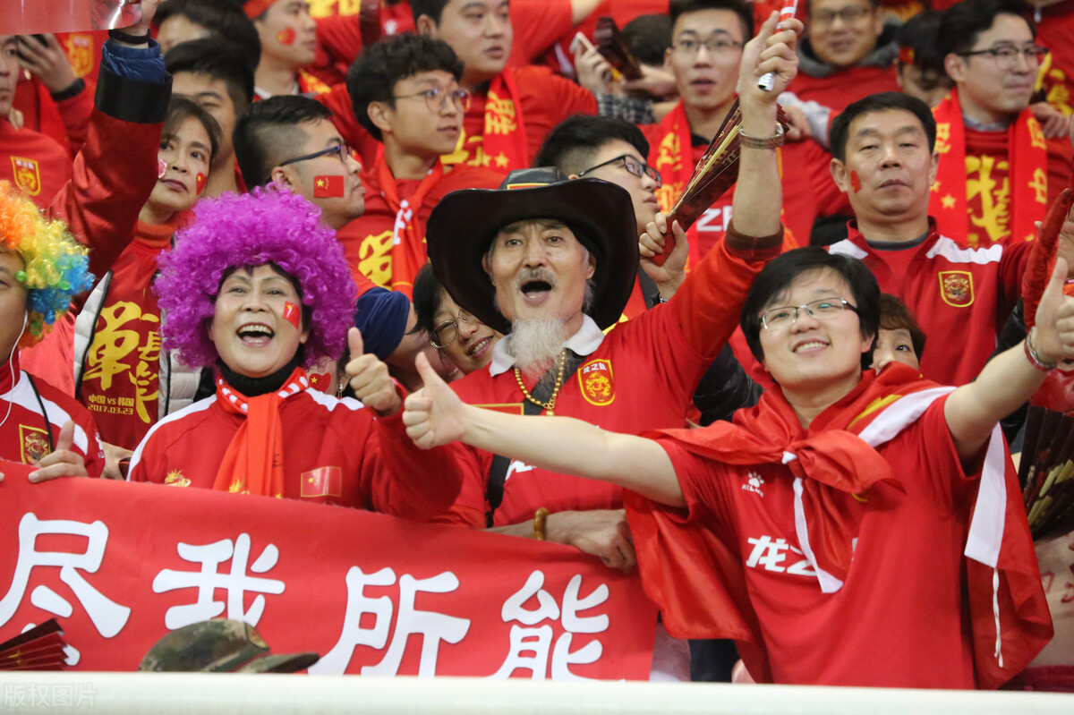 中国男足0比3负韩国唯一一次射门,降维打击赢得比赛