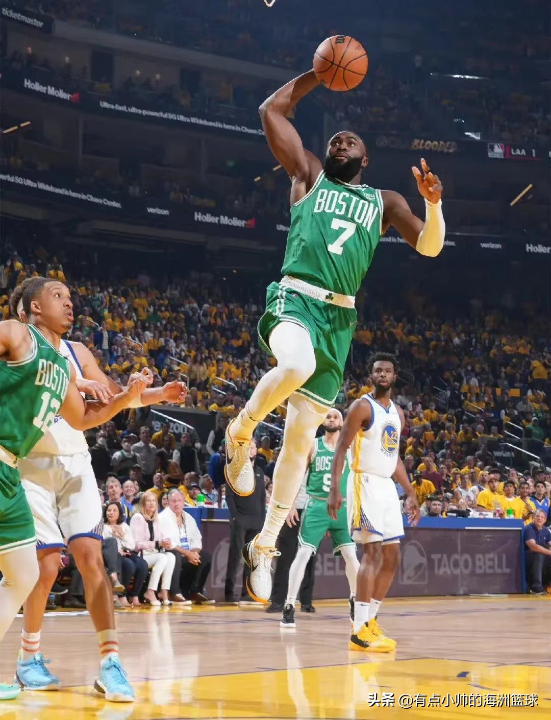 布朗关键上篮,布朗决胜三分