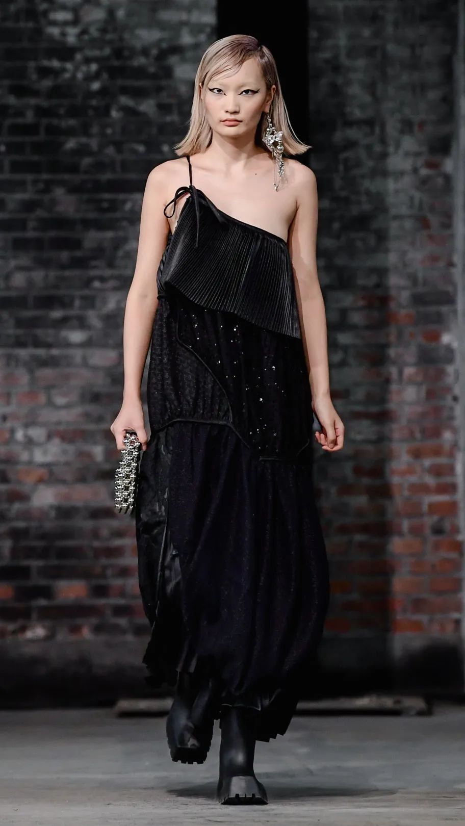 2023春季流行款式,2023年中年夏季流行款式