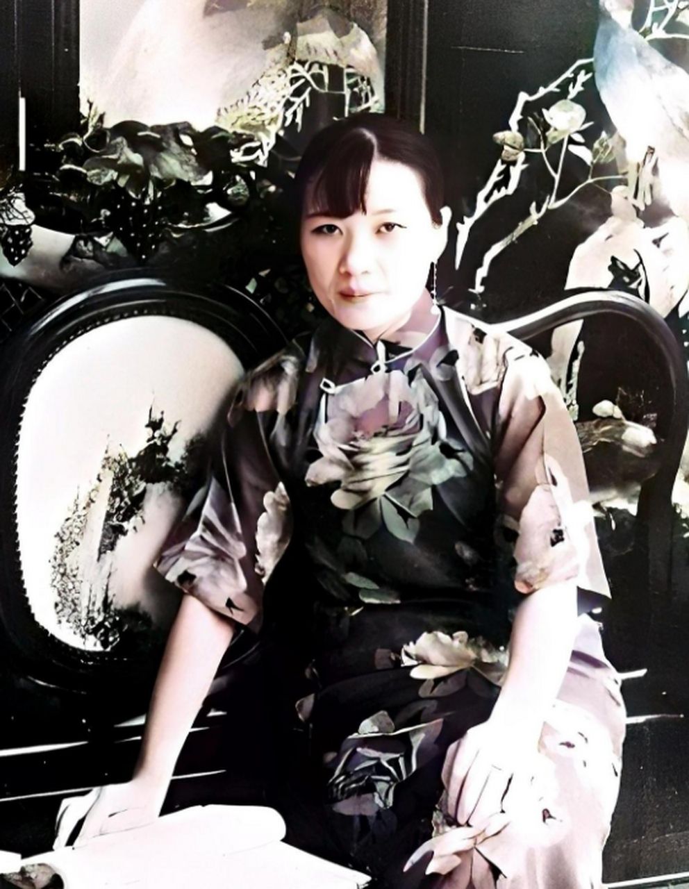 蒋介石到底有多风流？贴身秘书晚年披露真相，宋美龄做法令人叫绝