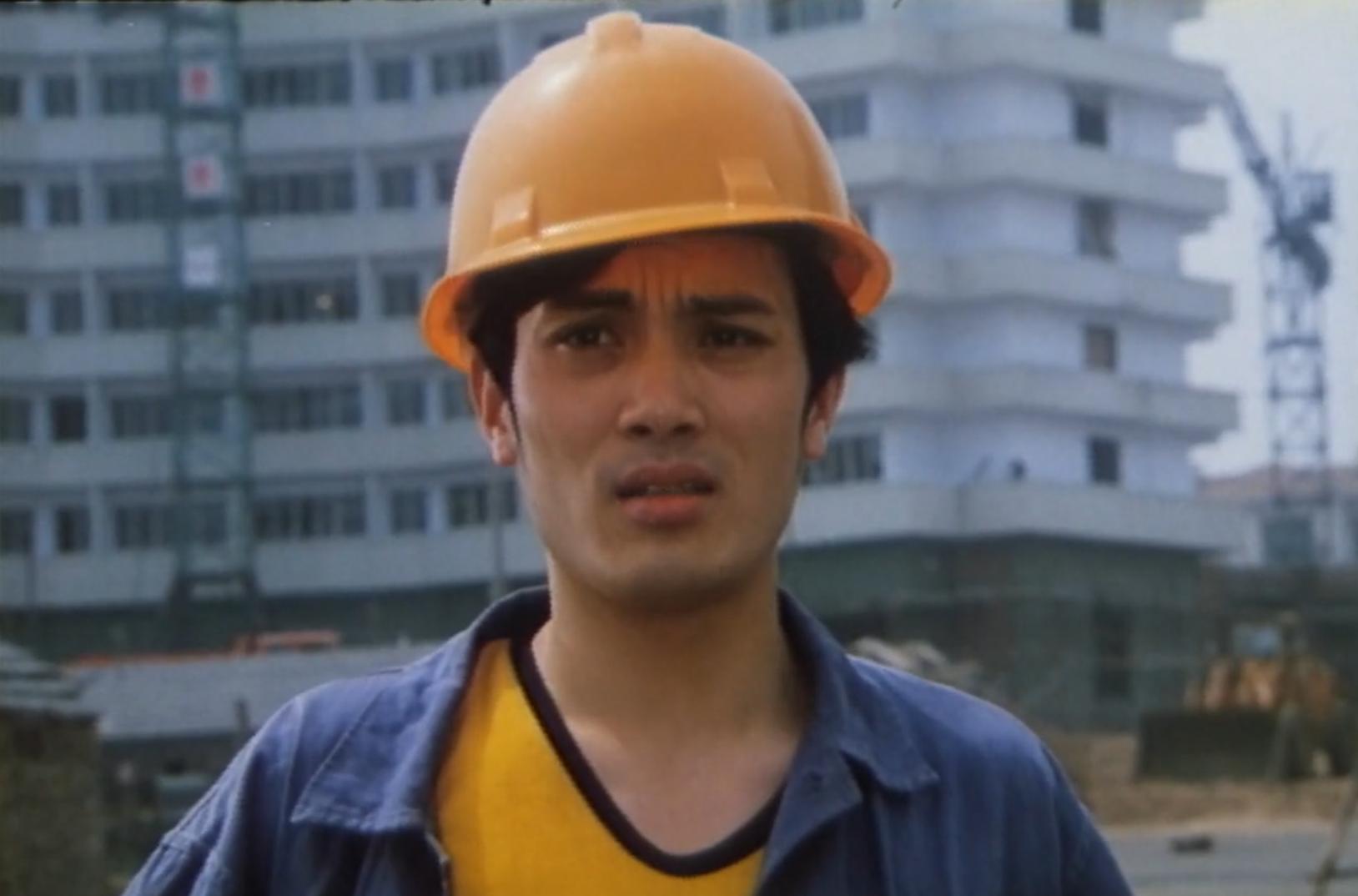 白雾街*杀凶**案：男人离奇死于电车，警方竟靠化妆品找到了有利线索