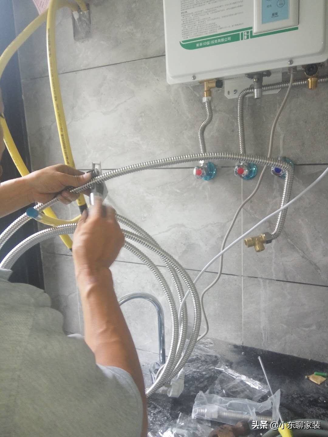 电热水器和燃气的哪个好,电热水器和燃气热水器哪个更实用