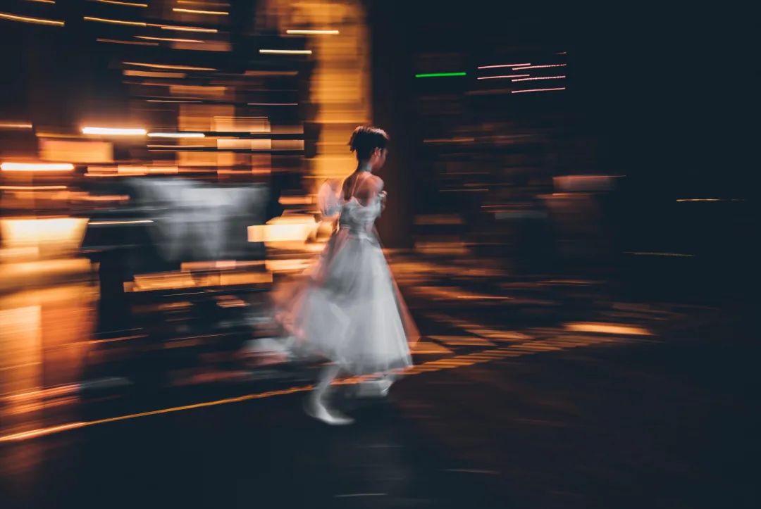 佳能eosr最新固件1.8更新,和摄影师互动的问题