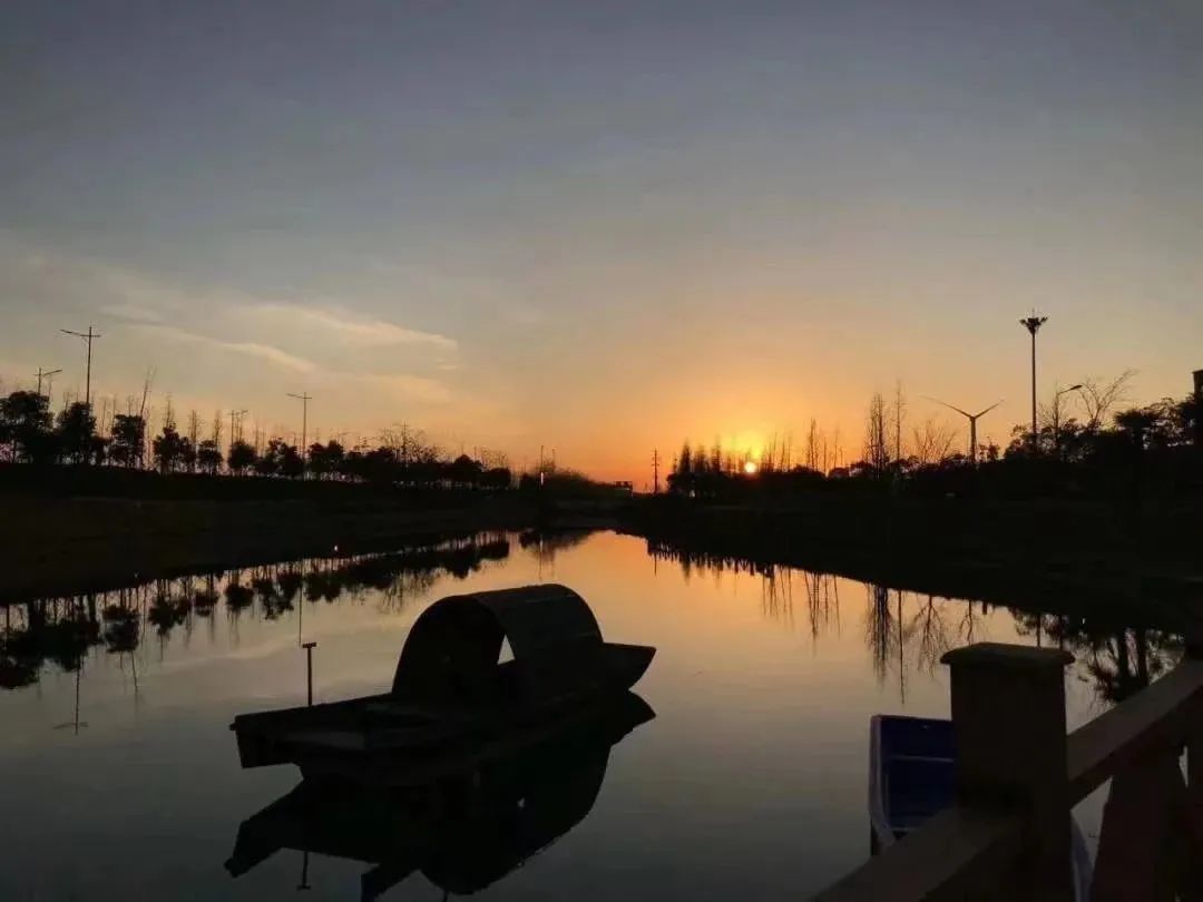 小布摄影团丨魔都夜生活的N种打开方式，快收藏起来→