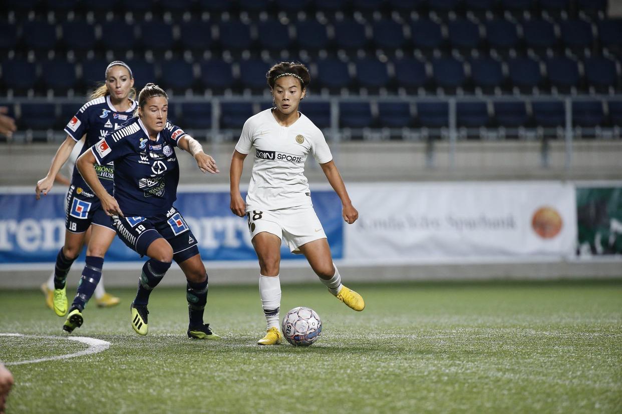 2-2绝平！王霜王者归来征服美国，精准妙传技惊四座，水庆霞笑了