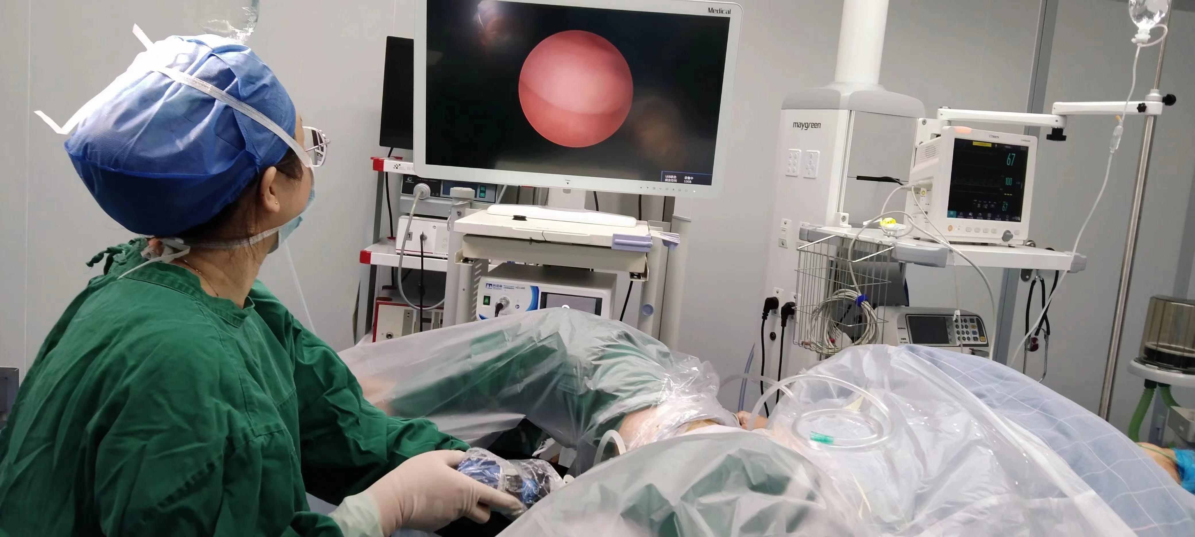 3万例手术无一事故，这个“妇科神刀”怎样炼成的