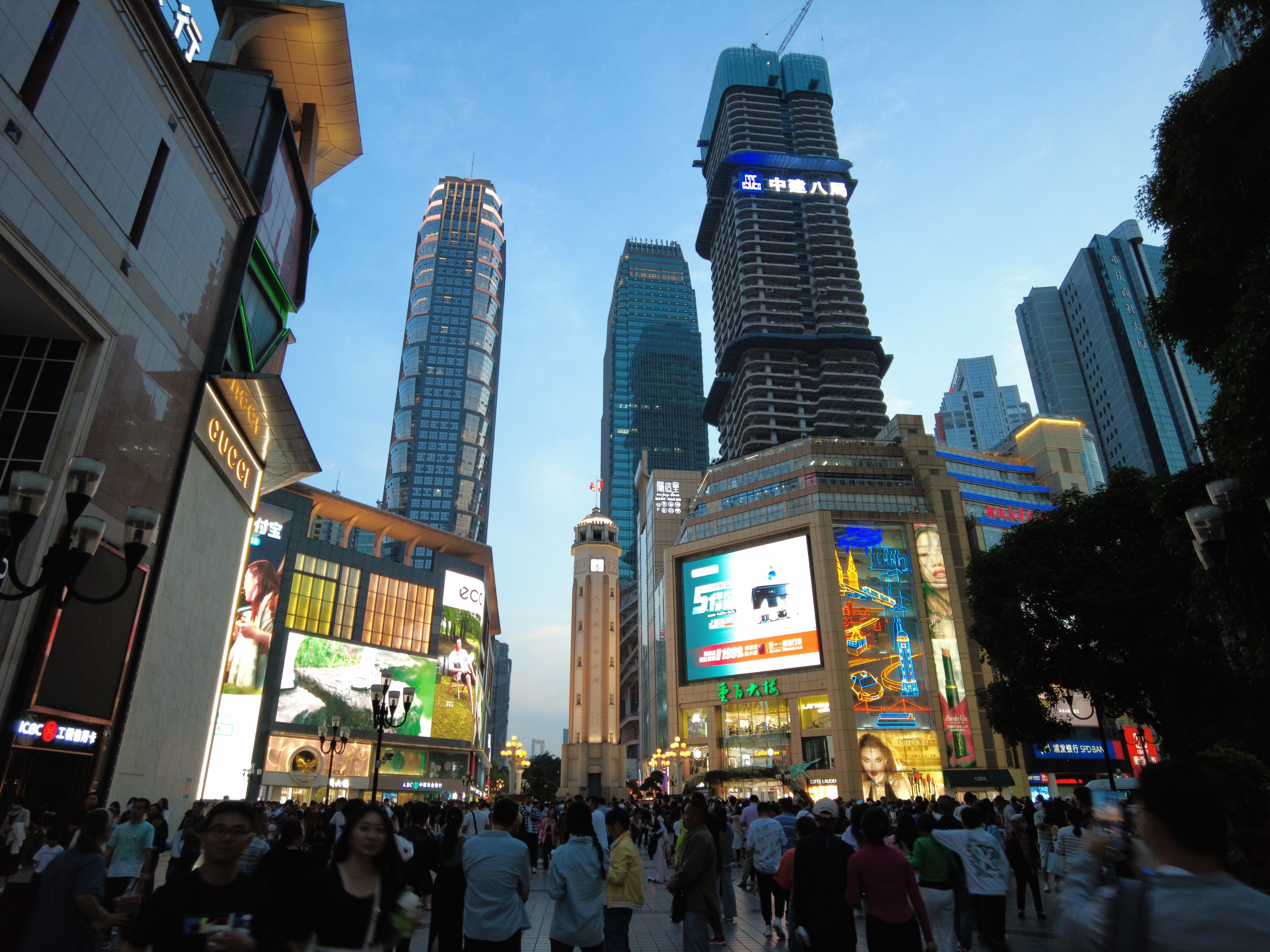 重庆封桥宠外地游客,重庆封桥封路方便游客