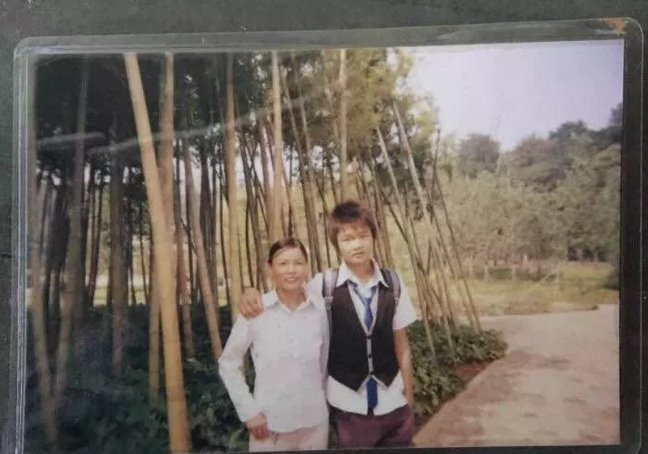 26岁湖南穷小伙“用命赌明天”，从263米高楼坠落，获赔3万