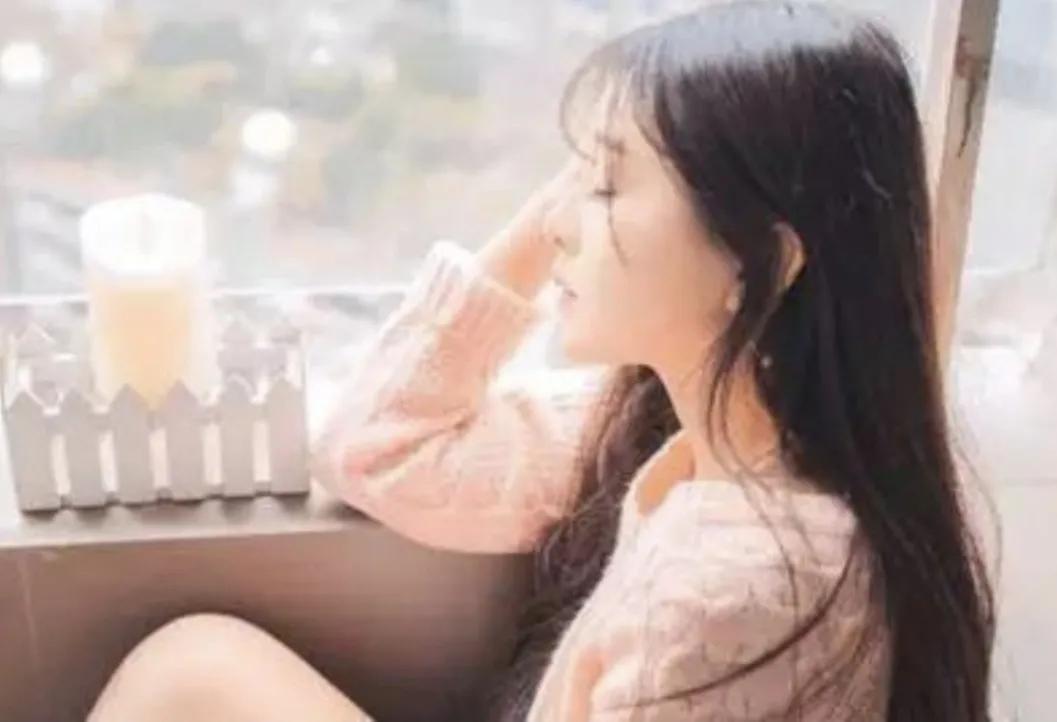 寮傚湴鎭嬩笁骞村コ瀛╁伔鍋锋潵鐪嬫湜鐢峰弸,寮傚湴鎭嬪コ瀛╁伔鍋峰幓鎵句粬鎰熷姩鍒板摥