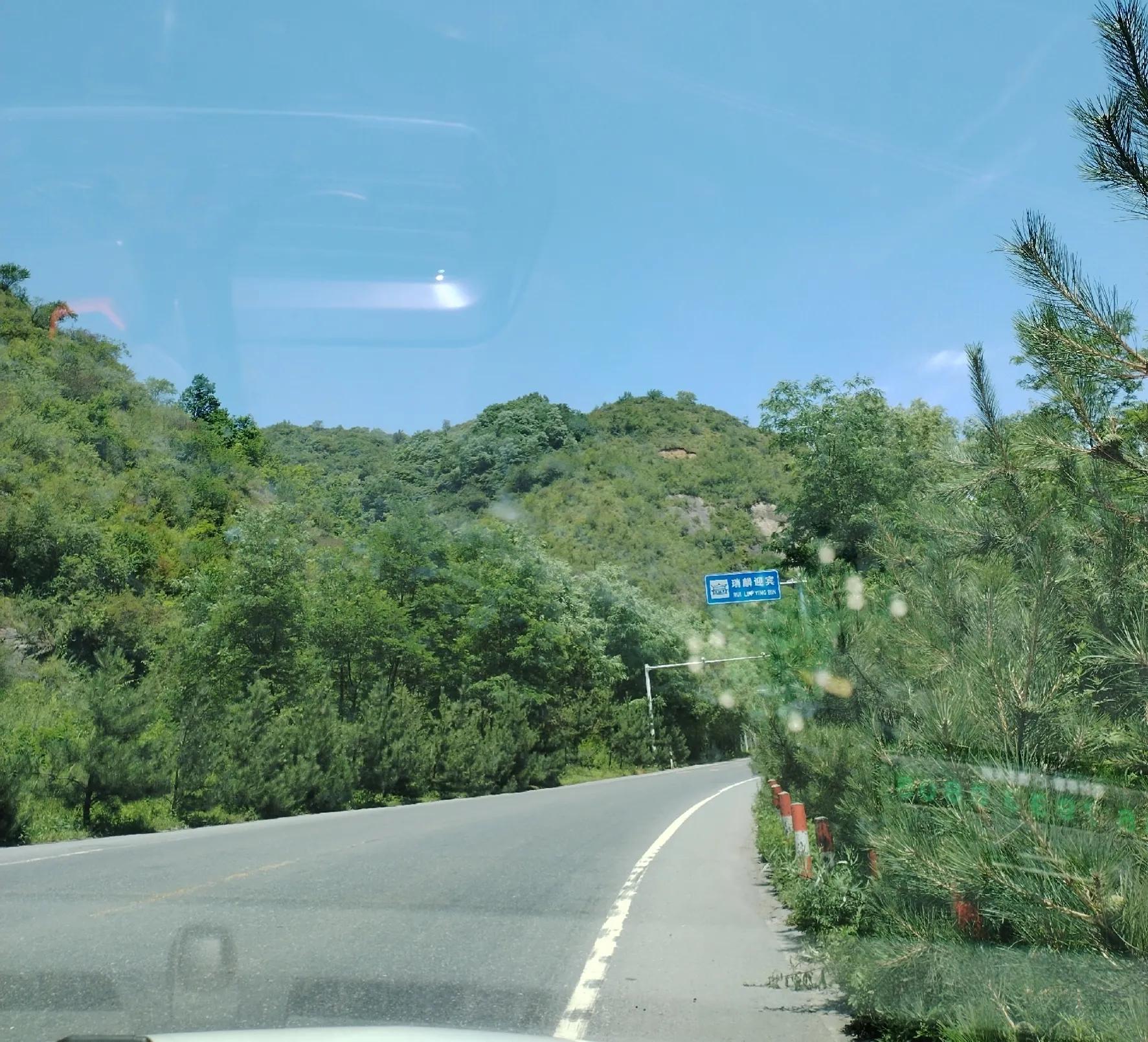 世上最美的风景不及回家的路,最美的风景都不及回家的路说说