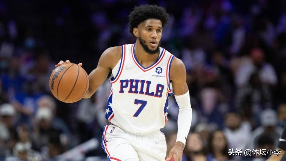 三分12中6爆砍42分8篮板14助攻,三分全中狂砍26分