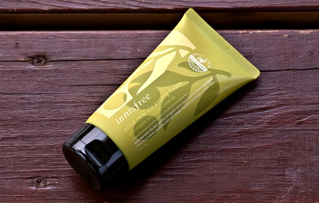 美白去黑头效果好的洗面奶推荐,美白控油去黑头最好的洗面奶