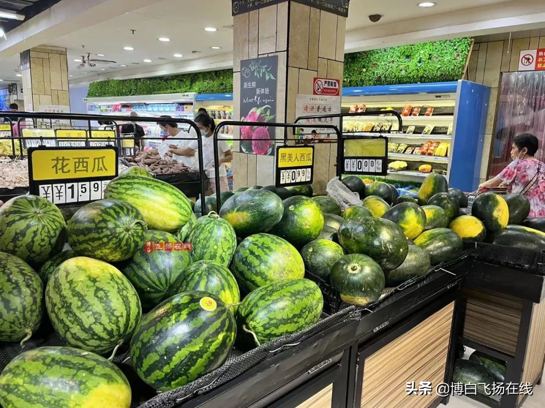 博白街“土豪”应季水果光环不在，全款拿下食到厌